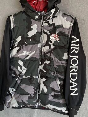 Jordan Jacket Boys XL 13-15 Yrs Black Camo Puffer Hooded Full Zip Nike Air